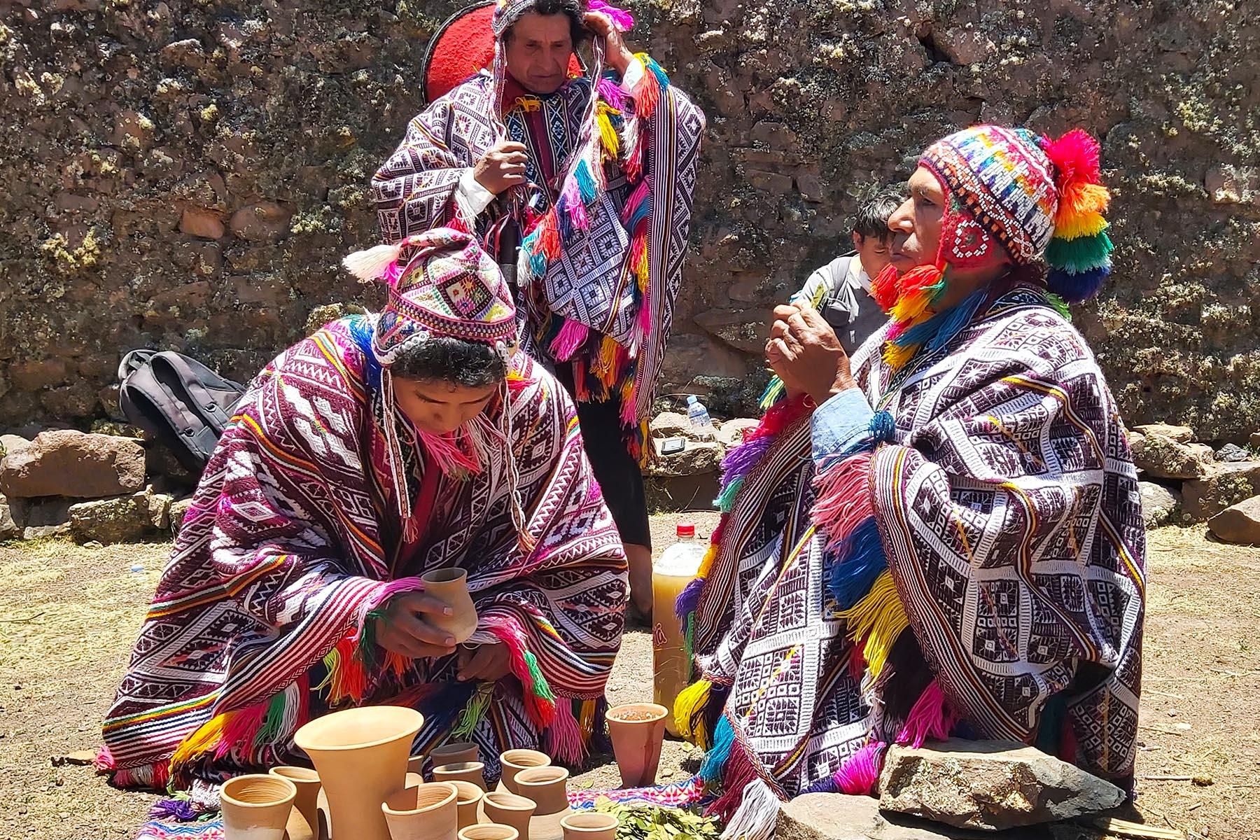 Enjoy the living culture of the Andes, full of art and tradition